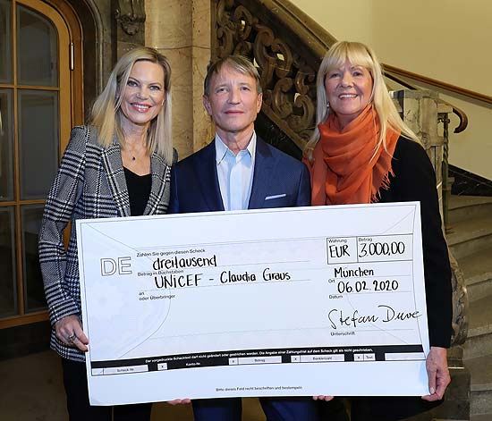 Nina Ruge, Dr. Stefan Duve, Claudia Graus (©Foto: Petra Stadler)